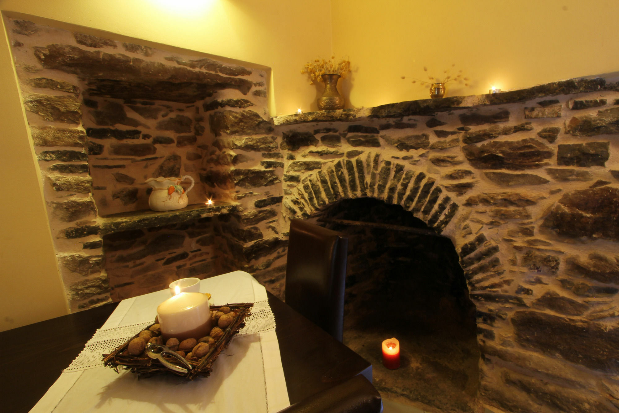 Medieval Castle Mesztá Kültér fotó